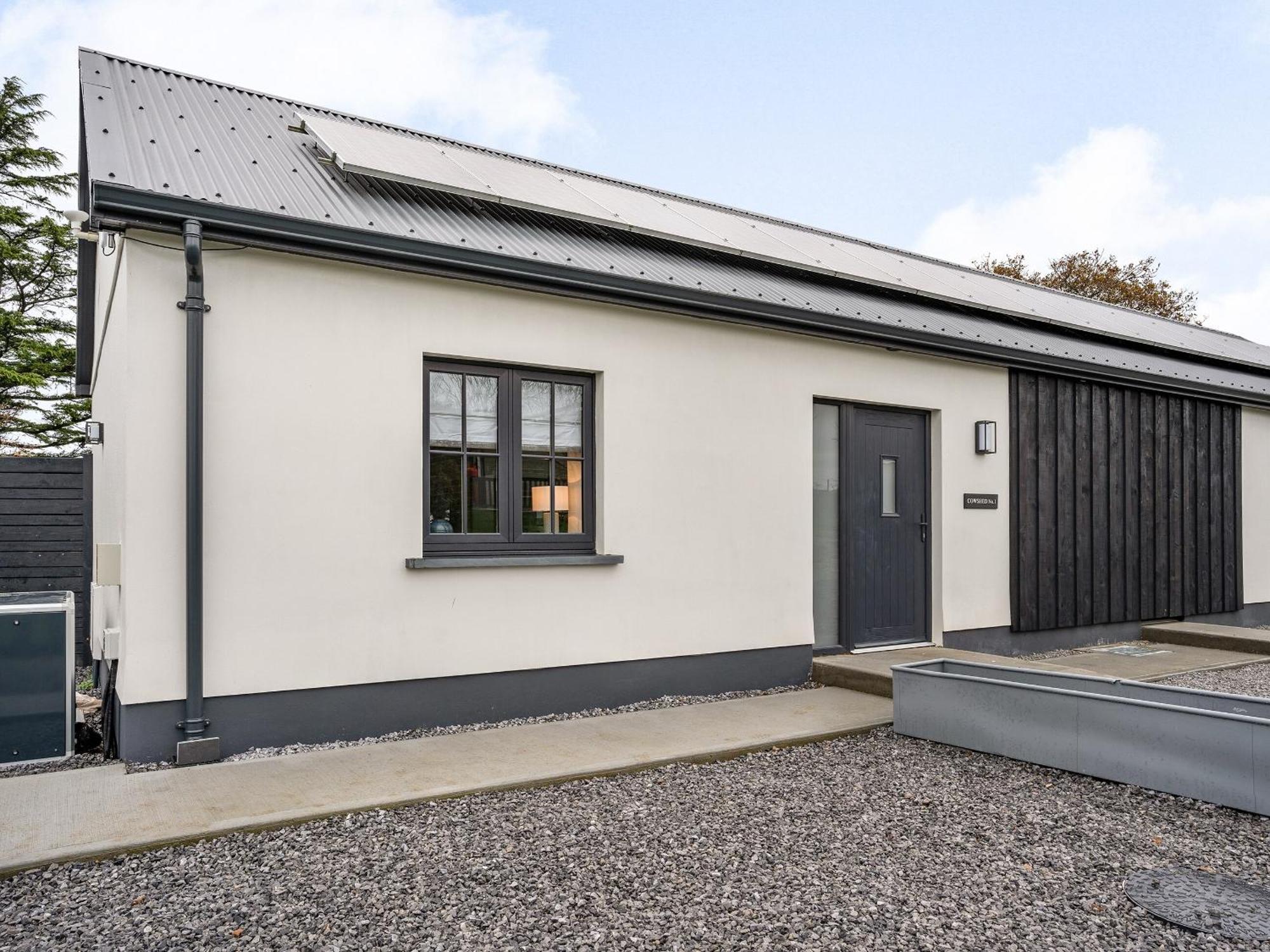 Cowshed 1 - Uk35456 Vila Whitland Exterior foto